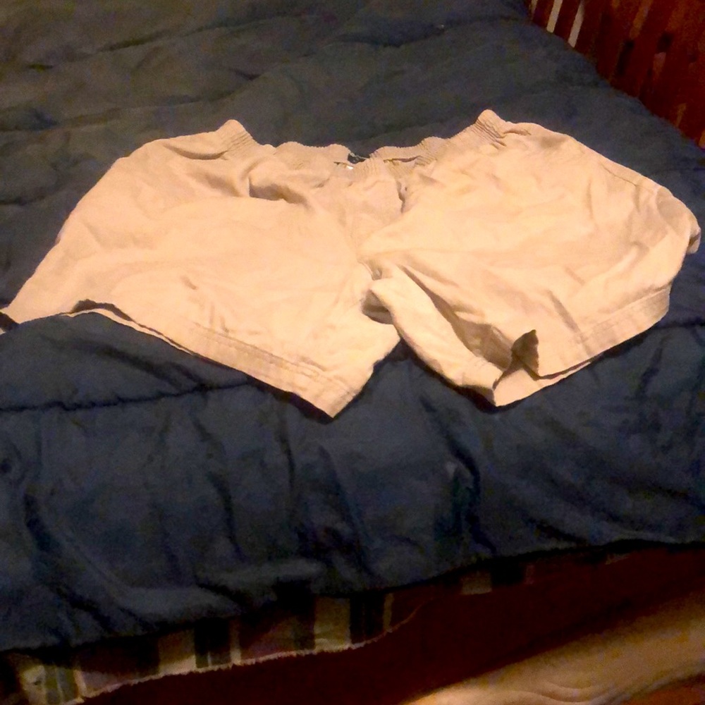I am selling women’a basic edition shorts.